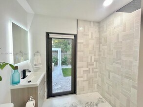 8280 NE 1st Pl in Miami, FL - Building Photo - Building Photo