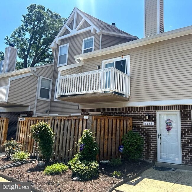 property at 4443 Pembrook Village Dr