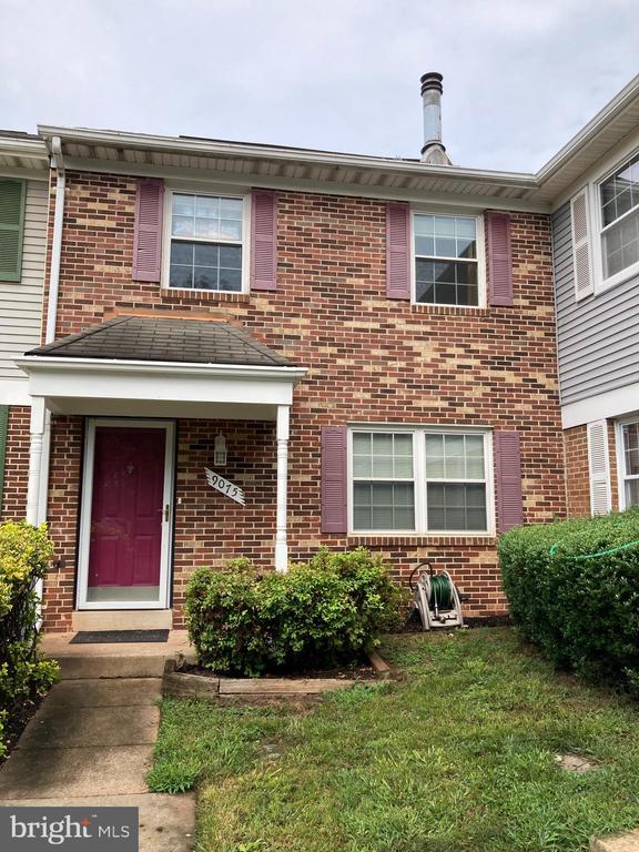 property at 9075 Silver Maple Ct