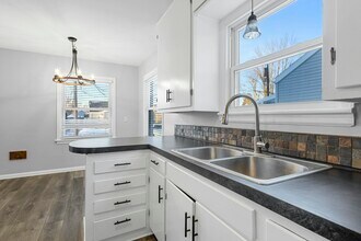 2329 Ida Dr in Toledo, OH - Building Photo - Building Photo