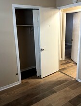 650 Baltic Dr in Florissant, MO - Building Photo - Building Photo