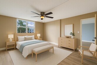 114 Royal Pk Dr, Unit 3A in Oakland Park, FL - Building Photo - Building Photo