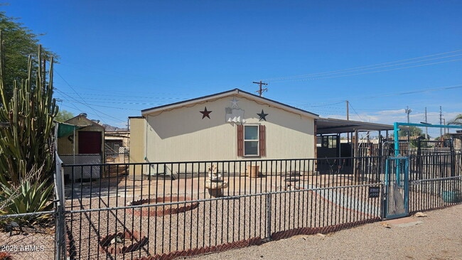 property at 2424 W Cholla St