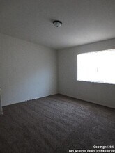 6031 Norse in San Antonio, TX - Building Photo - Building Photo