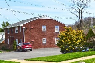 1308 Washington Pike, Unit 5
