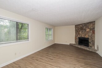 1591 Pecan Log Pl in Austell, GA - Building Photo - Building Photo
