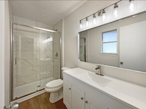 6805 Crystalbrook Dr in Austin, TX - Foto de edificio - Building Photo