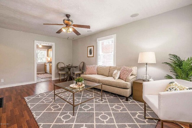 1591 Belmar Dr in Louisville, KY - Building Photo - Building Photo