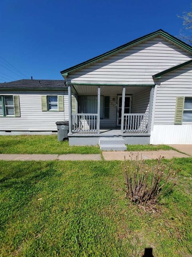 2206 NW 19th St in Lawton, OK - Building Photo - Building Photo