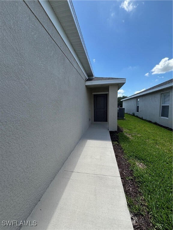 19814 Lavender Field Ct in Lehigh Acres, FL - Building Photo - Building Photo