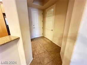 26 E Serene Ave in Las Vegas, NV - Building Photo - Building Photo