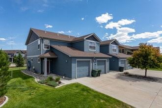 COLLEGE PARK in Gillette, WY - Foto de edificio - Building Photo
