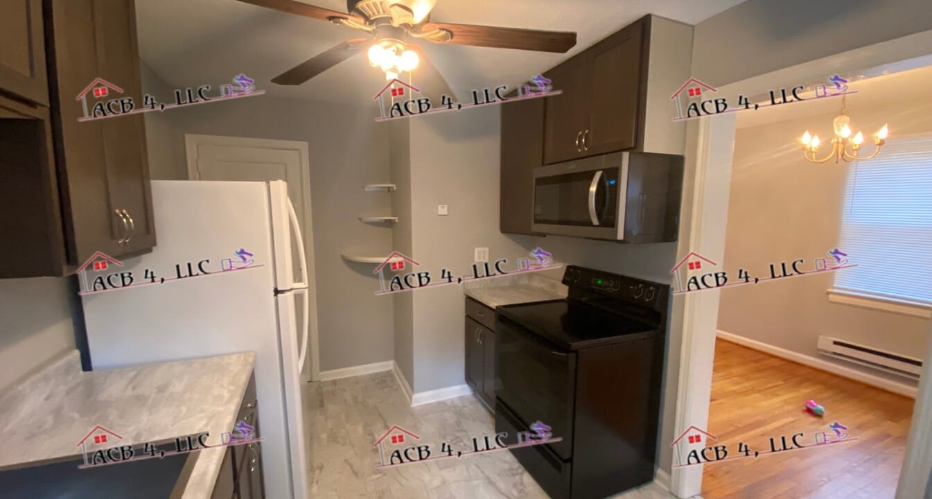 2420 Brandon Ave SW in Roanoke, VA - Building Photo