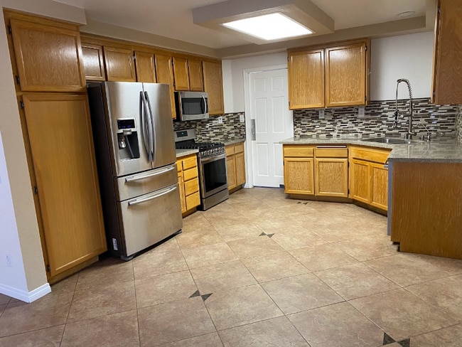 1362 Avenida Arana in San Marcos, CA - Building Photo - Building Photo
