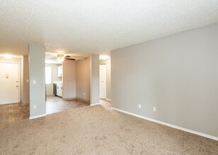 Cornell Woods in Portland, OR - Building Photo - Building Photo