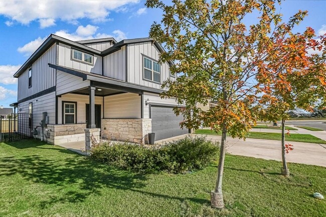 661 Pickrell Lp in Liberty Hill, TX - Building Photo - Building Photo