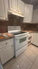 10441 Mahogany Key Cir in Miami, FL - Building Photo - Building Photo