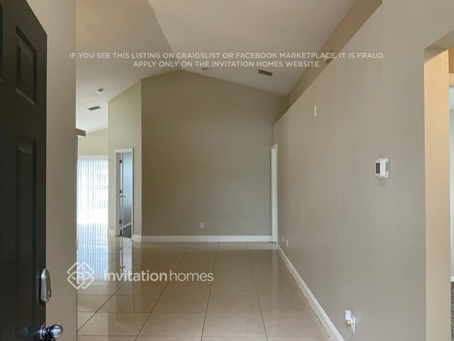 2720 Prestwick Ln in Kissimmee, FL - Foto de edificio - Building Photo