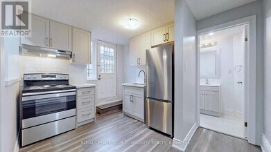 1228 King St W in Toronto, ON - Building Photo - Building Photo