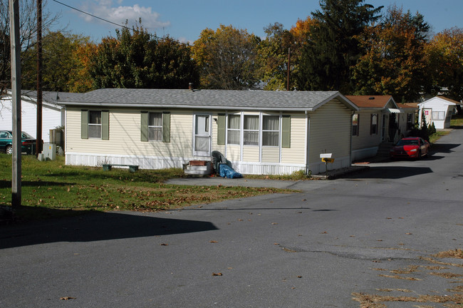 Valley View Tuckerton MHC in Reading, PA - Foto de edificio - Building Photo