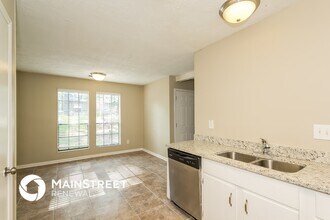 8495 N Pond Dr in Riverdale, GA - Building Photo - Building Photo