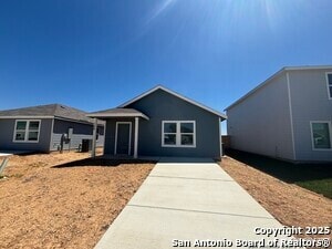 144 Alligator Crk in Seguin, TX - Building Photo - Building Photo