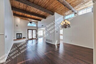 10698 N Thunder Hill Pl in Tucson, AZ - Building Photo - Building Photo