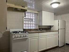 4704 N Central Ave, Unit L in Chicago, IL - Foto de edificio - Building Photo