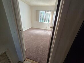 4111 Tree Ridge Ln NE, Unit 4121 in Palm Bay, FL - Foto de edificio - Building Photo
