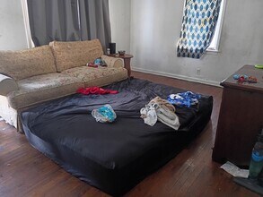 4315 Wisner St in Flint, MI - Foto de edificio - Building Photo