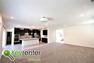 4684 Flagstaff Dr in Folsom, CA - Building Photo - Building Photo