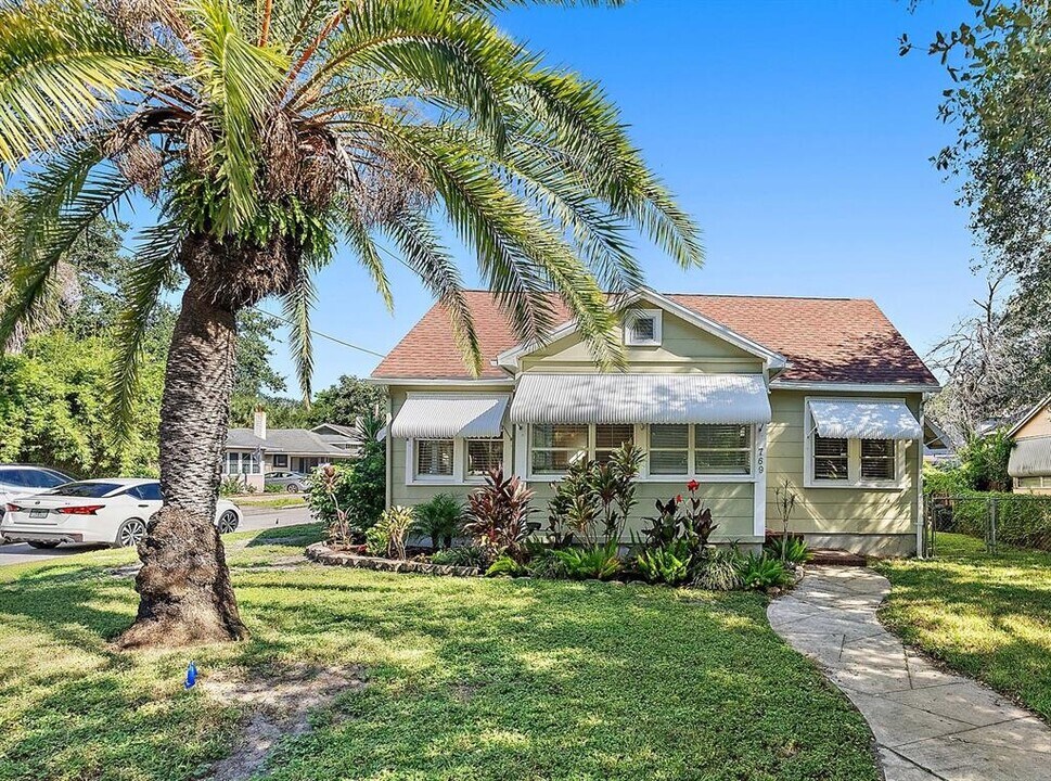 769 Kirkwood Terrace N in St. Petersburg, FL - Building Photo