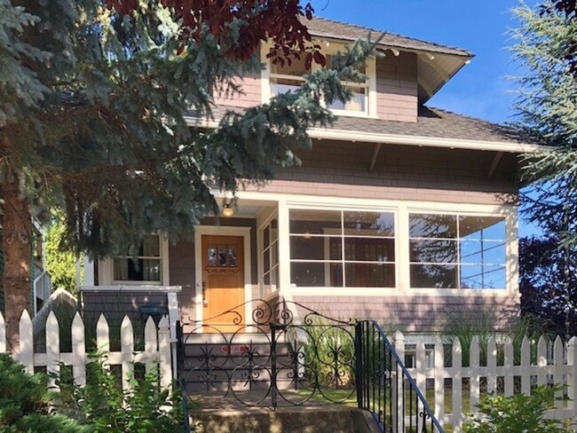 property at 2635 Nob Hill Ave N