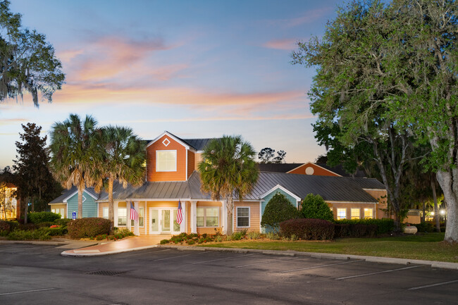 University Commons in Gainesville, FL - Building Photo - Building Photo