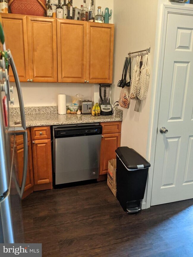 2132 E Cumberland St-Unit -1 in Philadelphia, PA - Building Photo - Building Photo