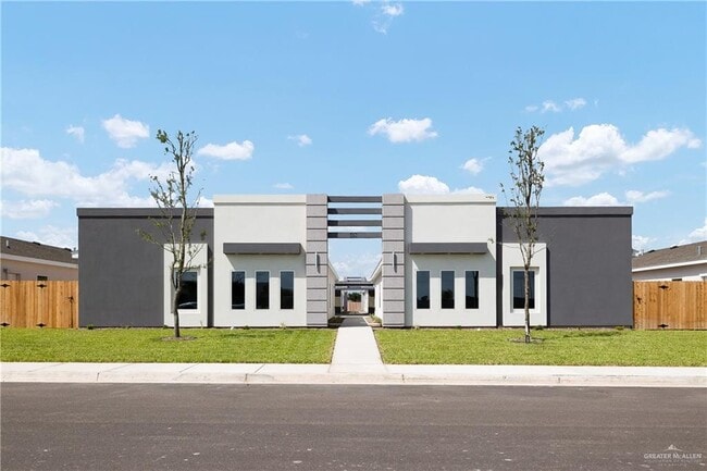 property at 26 E Walnut Ave