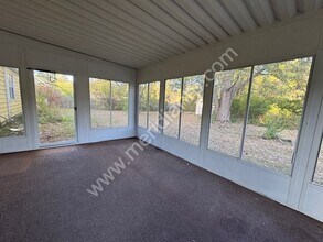 4614 Schmucker Dr in Fort Wayne, IN - Foto de edificio - Building Photo