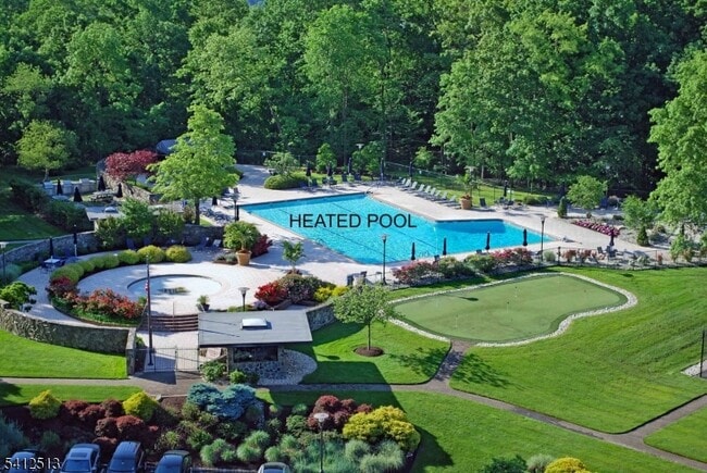 property at 2 Claridge Dr