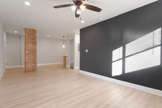 6758 N Sheridan Rd in Chicago, IL - Building Photo - Building Photo