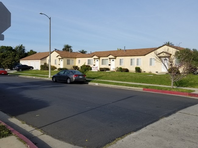 1457 W 219th St, Unit 1457-1/2