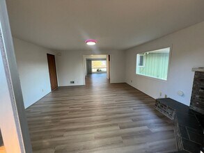 18705 32nd Ave S in Seatac, WA - Building Photo - Building Photo