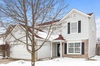 2718 Rothe Ln in Indianapolis, IN - Building Photo - Building Photo