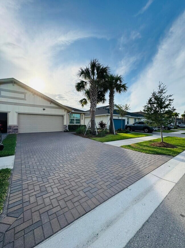 1243 Tangled Orch Trce in Loxahatchee, FL - Building Photo - Building Photo