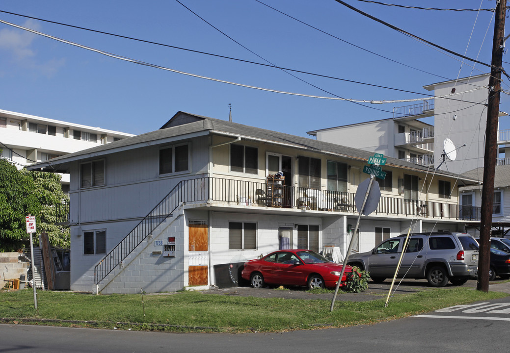 1738 Young St in Honolulu, HI - Building Photo