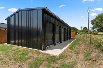 900 S Tool Dr in Tool, TX - Building Photo - Building Photo