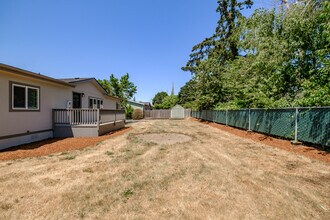 5294 Palm Ct SE in Salem, OR - Building Photo - Building Photo