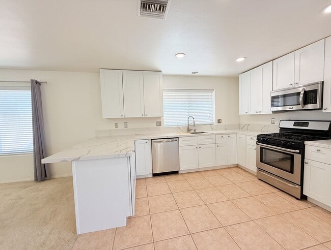 29120 Landau Blvd in Cathedral City, CA - Building Photo - Building Photo