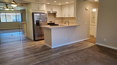 31200-200 Landau Blvd in Cathedral City, CA - Building Photo - Building Photo