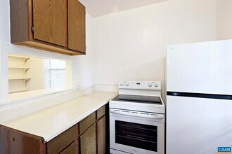 1904 Stadium Rd in Charlottesville, VA - Building Photo - Building Photo