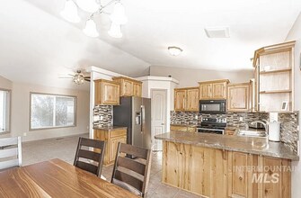 2221 Frontier Dr in Ammon, ID - Building Photo - Building Photo